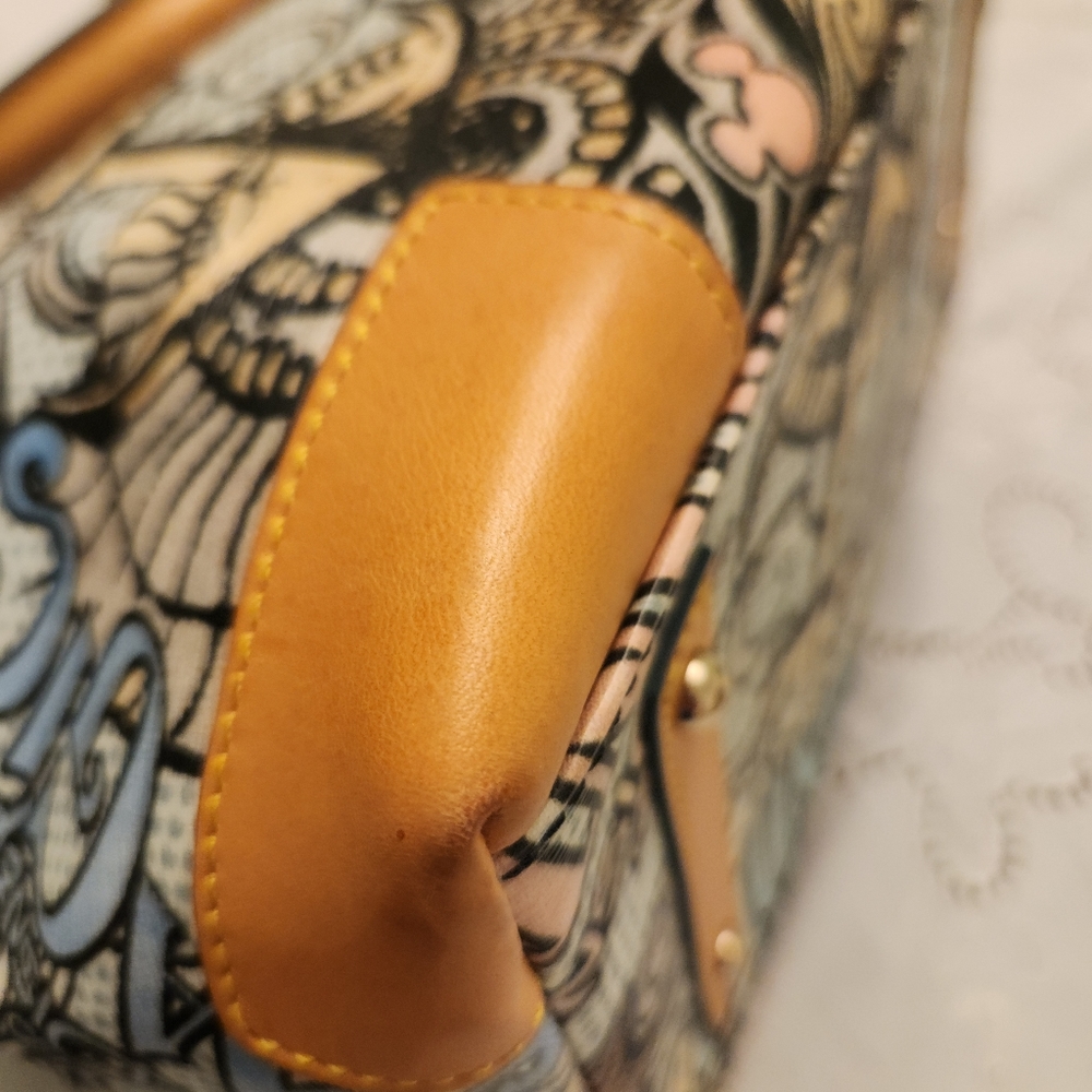 Disney Cruise Fantasy Inaugural Dooney and Bourke💕 - Picture 8 of 16